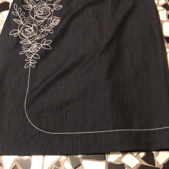 Calvin Klein dress, size 8 - Picture 4 of 5